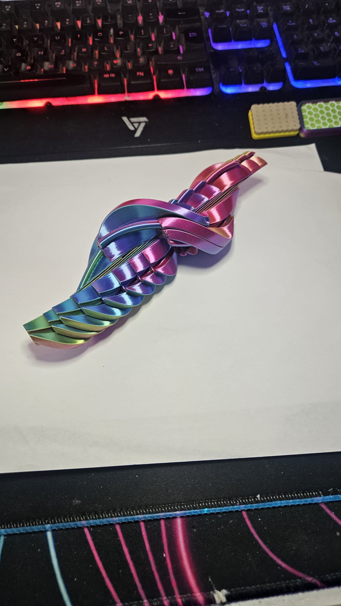 🥚 Flexi Egg – Mesmerising Twist Fidget - Image 4