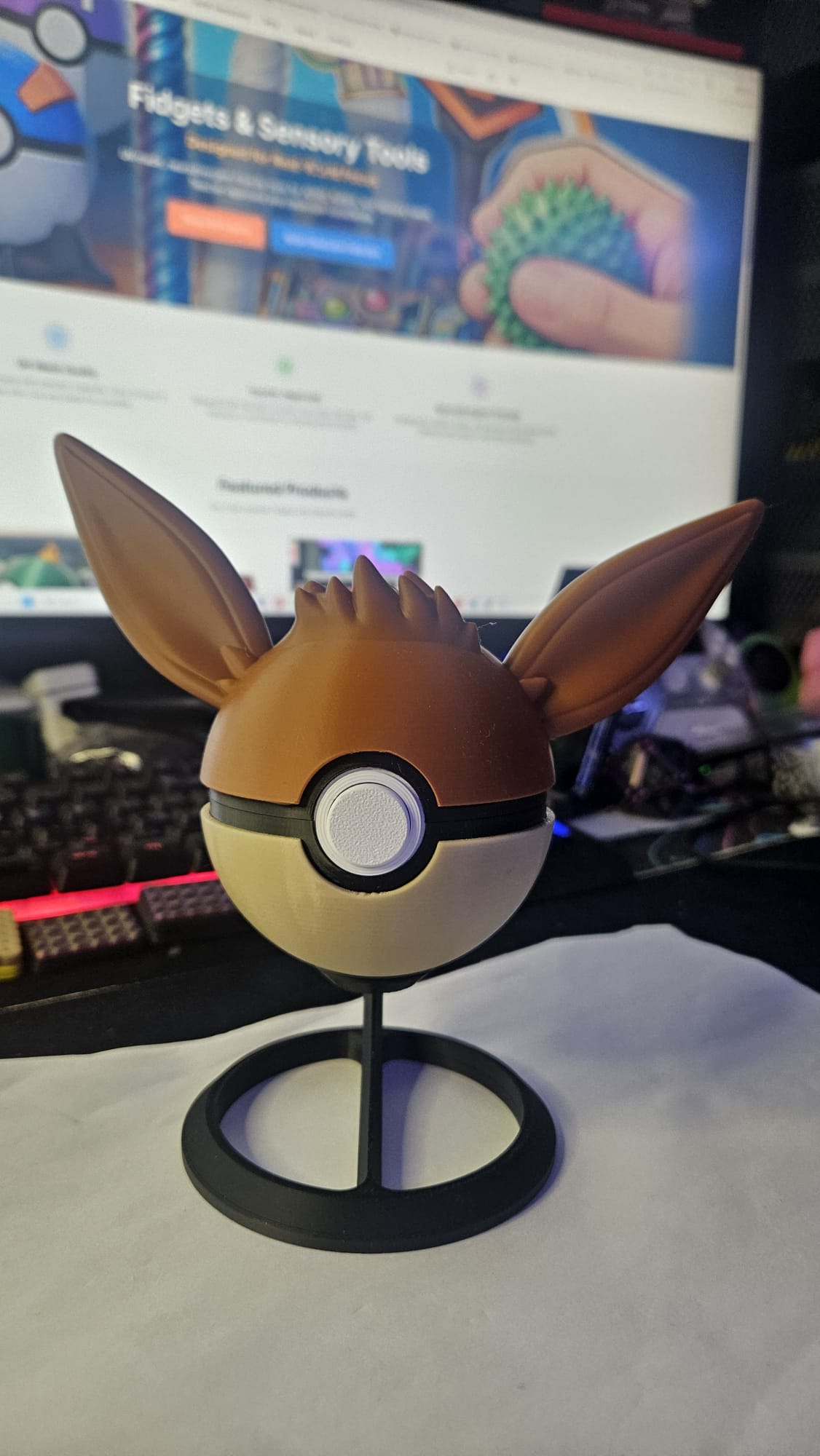 Pokémon-Inspired 3D Printed Pokéballs - Image 52