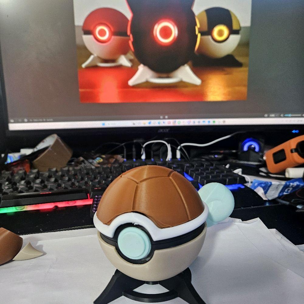 Pokémon-Inspired 3D Printed Pokéballs - Image 11