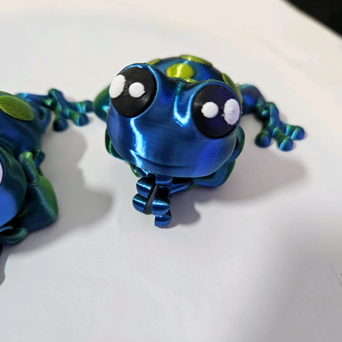 Flexi Frog, Blue and Green with Green and Yellow Spots. 3D Printed - Image 2