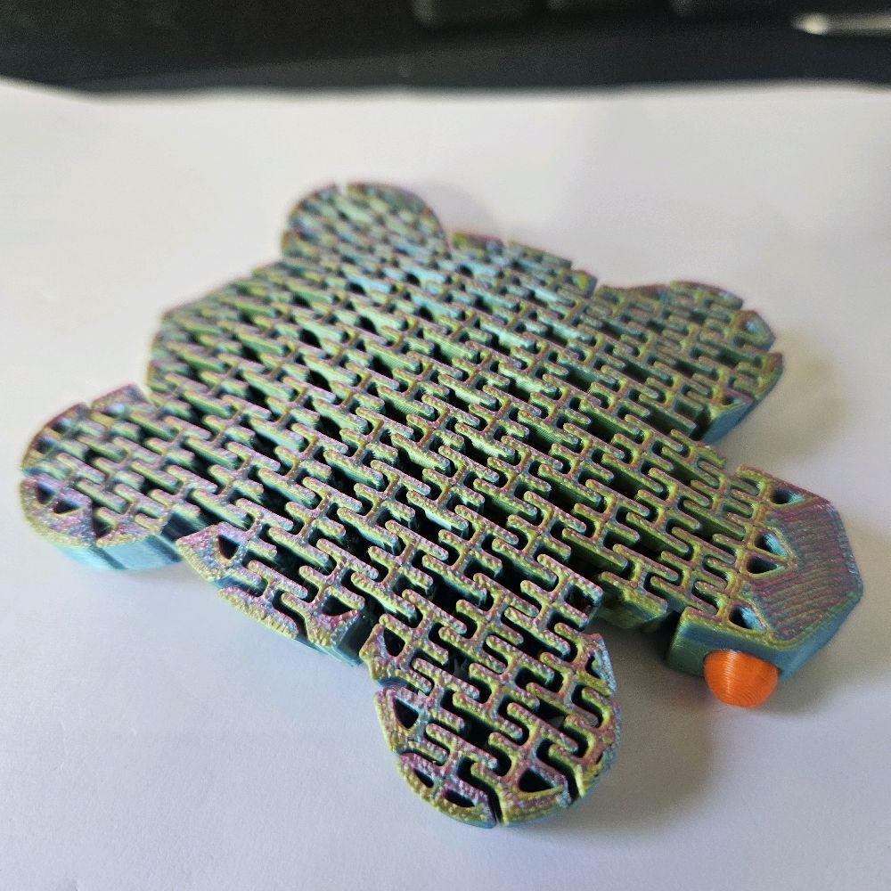Timmy Turtle – Mini Chainmail Fidget Toy for ADHD, Autism & Anxiety Relief | 3D Printed in Multicolour Filament by GS3Ds - Image 2