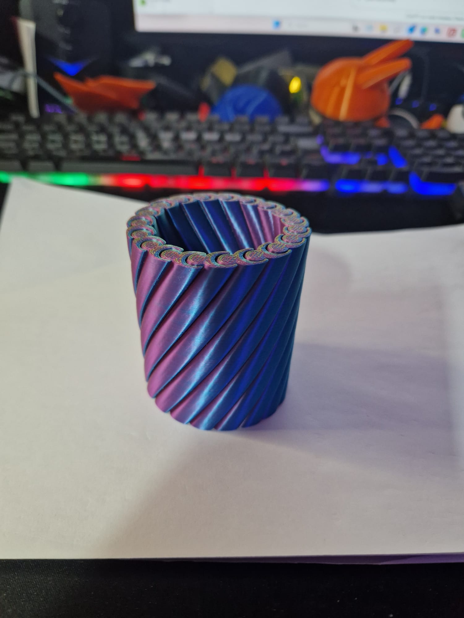Fiddly Pen Pot – 3D Printed Sliding Cylinder Fidget Toy - Image 3